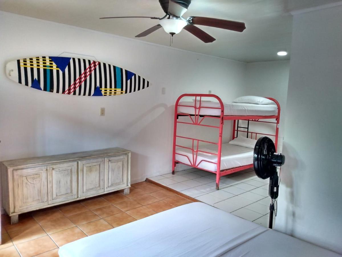 Buena Nota Hostel Jacó Exteriér fotografie